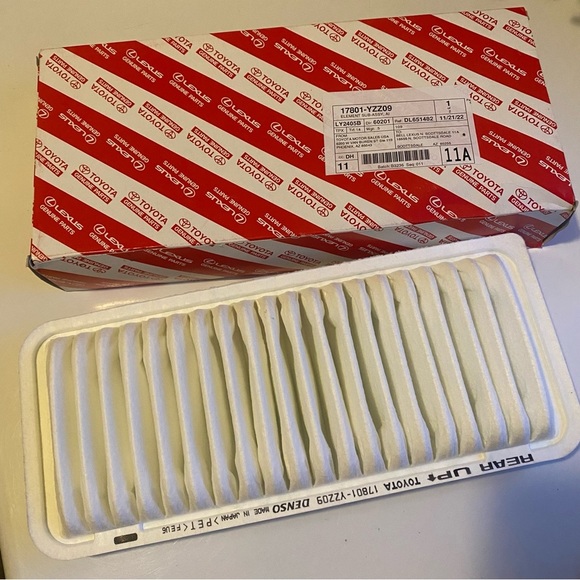 Intake Air Filter for Toyota and Lexus V6 Hybrids Part #17801-YZZ09 - Picture 3 of 5
